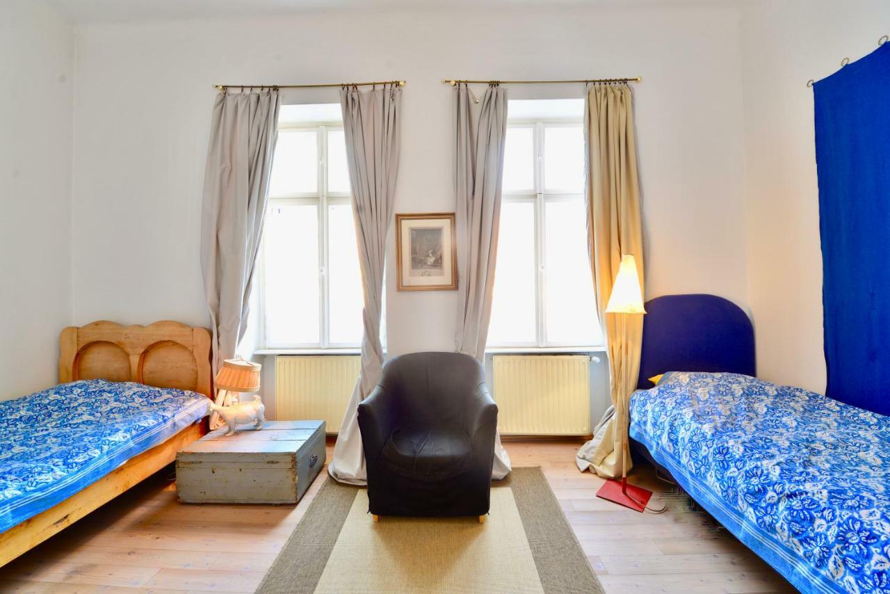 Vienna'S Most Charming Home Экстерьер фото